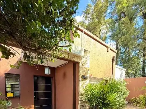 Casa 4 ambientes con 3 baños