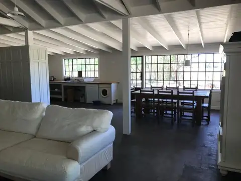 Casa en Alquiler MINIMO 2 AÑOS SIN PILETA 3 Ambientes 2000 m2 jardín en Open Door, Lujan