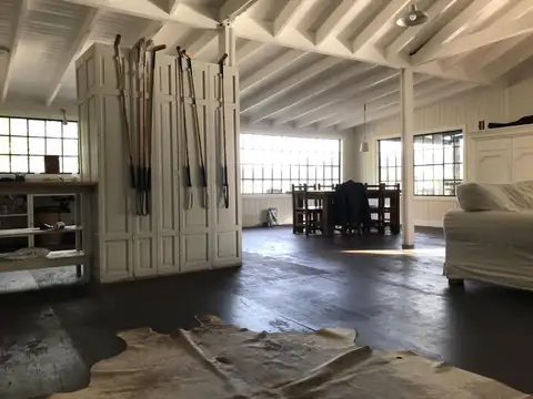 Casa en Alquiler MINIMO 2 AÑOS SIN PILETA 3 Ambientes 2000 m2 jardín en Open Door, Lujan