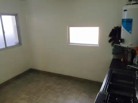 Casa en Venta con 5 cocheras