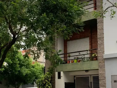 MIRALLA Y PATRON 300, Piso 1