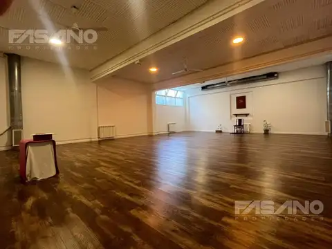 CASA / DEPOSITO CON OFICINAS EN VENTA EN NUÑEZ PROX (BARRIO CHINO)