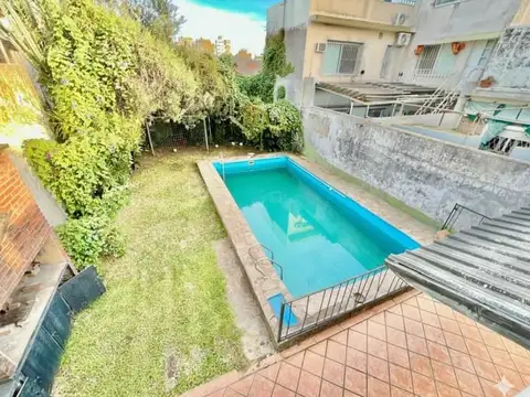 Casa en VENTA de 3 dormitorios con cochera, jardín y pileta en José Ingenieros al 1000 - Arroyito - 