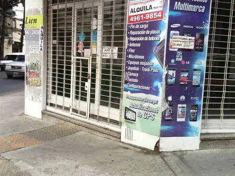 Valentin Gomez esquina Anchorena- Abasto- Local en esquina!!