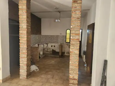4 LOCALES+3DEPARTAMENTOS EN VENTA