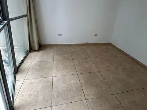 Alquilo Depto de un Dor, Obispo Trejo 951. Expensas con Impuestos Incluidos