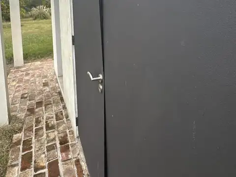 EXCELENTE CASA EN VENTA, EN BARRIO LAS VIZCACHAS