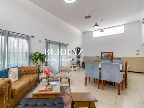Casa Venta 4 Dormitorios Barrio Los Eucaliptos Lote de 761 m2 Haras Santa Maria