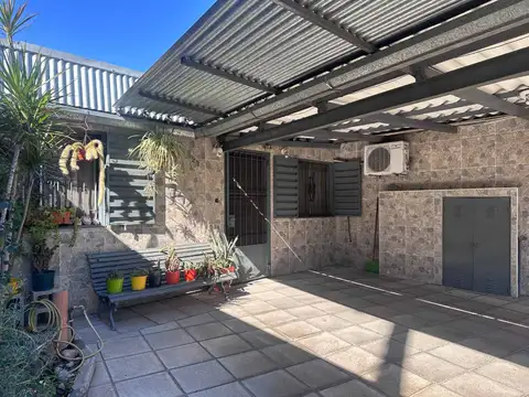 VENTA CASA 6 AMB JOSE C.PAZ CON COCHERA DOBLE