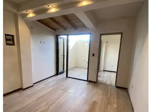 2 ambientes ESTRENAR V. Urquiza con patio 35M2 Terraza Chica