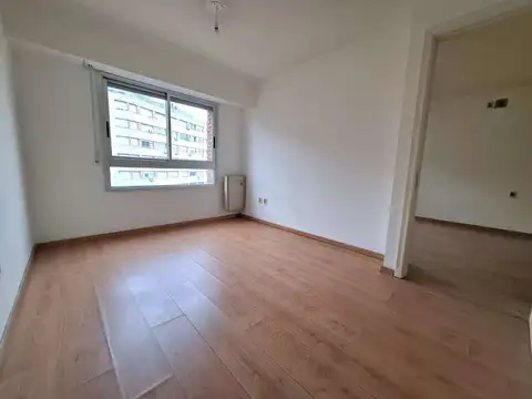 APTO 1D EN TRES CRUCES, PORTERÍA 24 HS Y BARBACOA