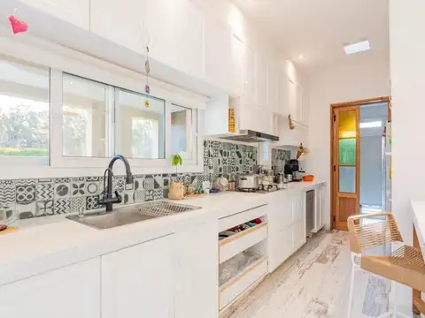 Casa 5 ambientes con 3 baños