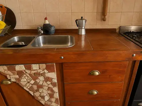 Casa 4 ambientes con 1 baño
