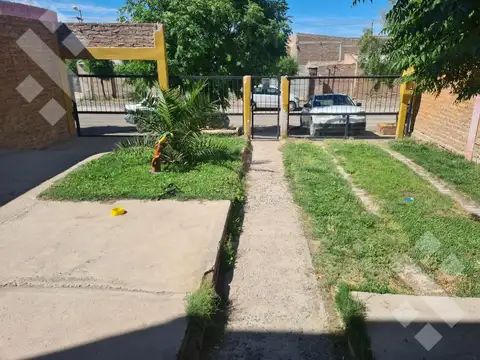 Venta casa 3 habitaciones. Centenario