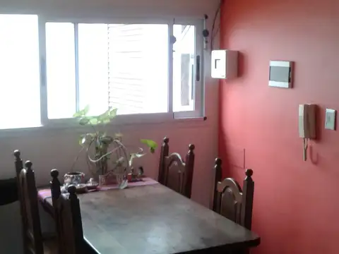 Depto Tipo Casa en Alquiler de 4 dormitorios