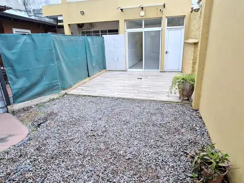 Depto Tipo Casa 2 ambientes con 1 baño