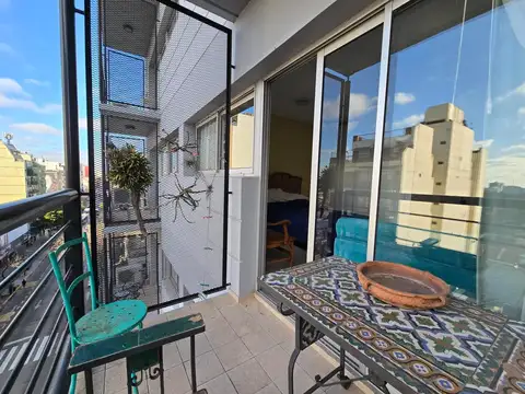 Monoambiente en Venta en Barracas al Frente con Balcón