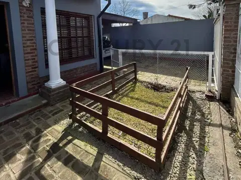 Casa en Venta con 4 cocheras