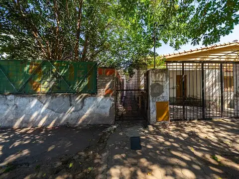 Casa 2 ambientes con 1 baño