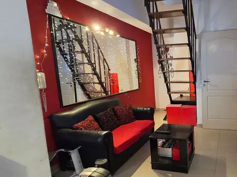 Depto Tipo Casa 4 ambientes con 1 baño