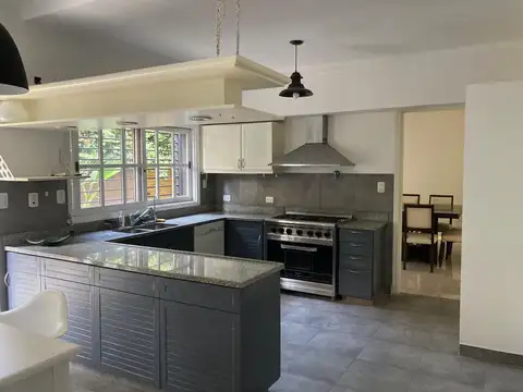 Casa en Venta en Olivos Quinta Presidencial, USD 890.000