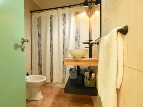 Depto Tipo Casa en Venta en Villa General Mitre, USD 99.000