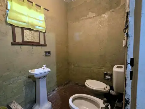 Casa 2 ambientes con 1 baño