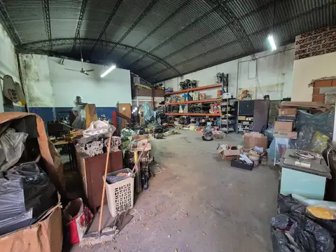 Galpón Brasil y Rivadavia a una cuadra de la Ruta 140 m2