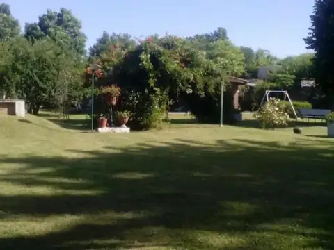 Casa 5 ambientes con 3 baños