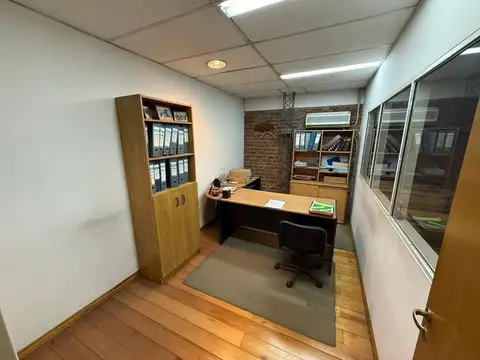 VENTA GALPON CON OFICINAS B PUEYRREDON