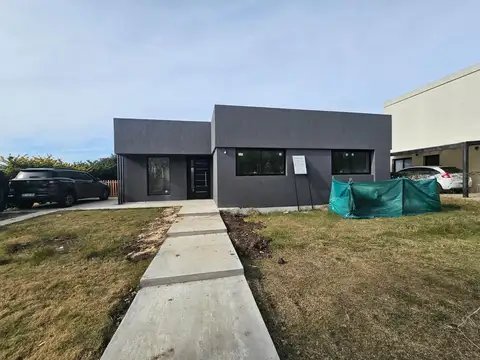 Casa a estrenar en San Alfonso