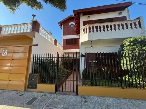 Casa tipo Chelet en venta en G. de Laferrere