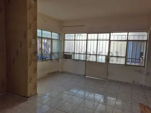 Venta casa con galpón en Maipu