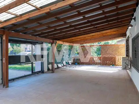 VENTA CASA 4 AMBIENTES LA ALBORADA PILAR PILETA