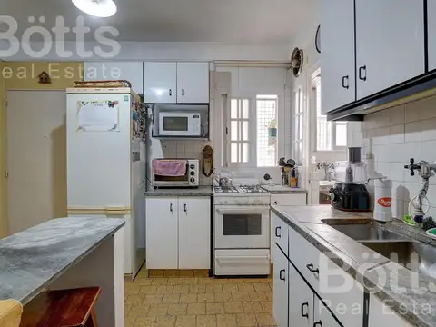 Departamento 4 ambientes con 2 baños