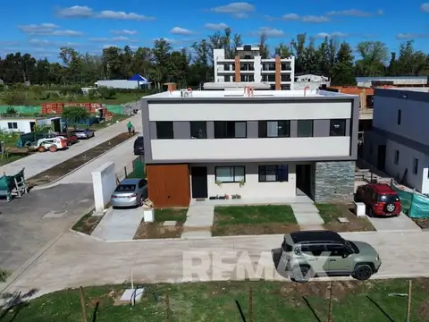 Colectora Oeste Ramal Pilar 100