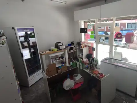 Local en alquiler Ciudadela centro - frente a colegio