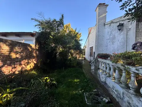 Casa en Venta con 4 cocheras