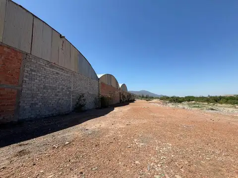 Galpon en Alquiler, zona Parque Industrial