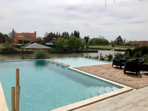 Casa en Venta de 6 dormitorios