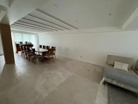 Casa en 3 plantas totalmente amoblada y equipada