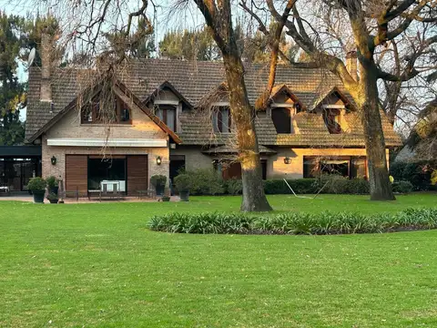 Casa en impecable estado en venta - Teresa Urdapilleta propiedades