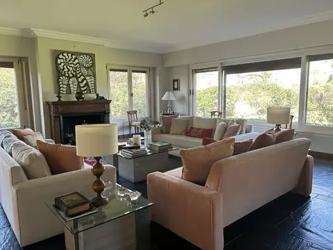 Casa en Venta en Olivos Golf Club, USD 1.200.000