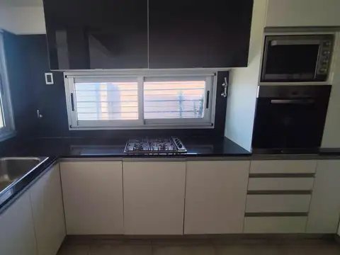 Casa en Venta en Villa Amelia, USD 118.000