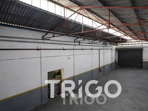 OPORTUNIDAD Depósito en ALQUILER 920 m2 en Autopista Perito Moreno Villa Devoto CABA
