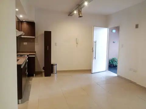 Venta PH 3 amb al frente con patio Villa Luzuriaga