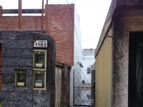 DEPARTAMENTO TIPO CASA PLANTA BAJA POR PASILLO