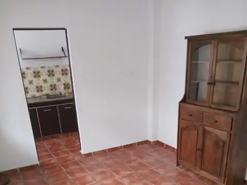 Depto Tipo Casa en Alquiler de 2 dormitorios