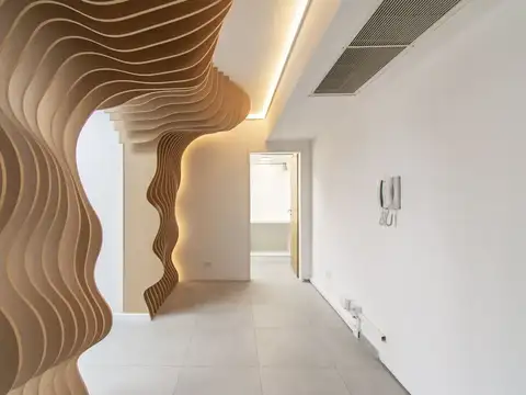 Oficina en Alquiler con 1 cochera