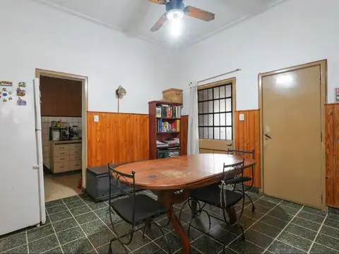 Depto Tipo Casa en Venta en Agronomia, USD 190.000